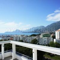 Квартира на второй линии моря/озера, в центре города в Черногории, Бар, Будва, 104 кв.м.