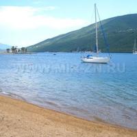 Вилла на первой линии моря/озера в Черногории, 112 кв.м.