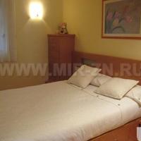 Flat in the city center in Spain, Catalunya, Begur, 50 sq.m.