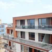 Flat at the first line of the sea / lake in Bulgaria, Burgas Province, Elenite, 159 sq.m.