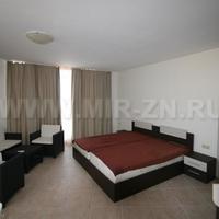 Flat at the first line of the sea / lake in Bulgaria, Burgas Province, Aheloy, 172 sq.m.