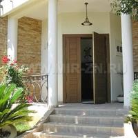 Вилла на первой линии моря/озера в Черногории, Котор, 497 кв.м.