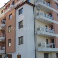 Flat at the first line of the sea / lake in Bulgaria, Burgas Province, Elenite, 46 sq.m.