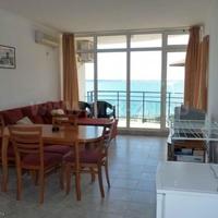 Апартаменты на первой линии моря/озера в Болгарии, Бургасская область, Елените, 100 кв.м.