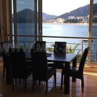 Flat at the first line of the sea / lake in Montenegro, 95 sq.m.