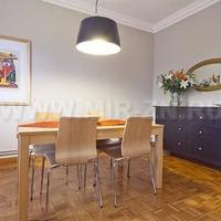 Квартира в центре города в Испании, Каталония, 120 кв.м.