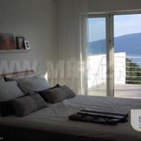 Вилла в пригороде в Черногории, 190 кв.м.