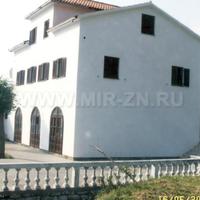 Вилла на первой линии моря/озера в Черногории, 480 кв.м.