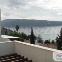 Flat in Montenegro, 198 sq.m.