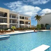 Flat at the first line of the sea / lake in Spain, Balearic Islands, Palma, 84 sq.m.