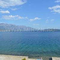 Вилла на первой линии моря/озера в Черногории, 139 кв.м.