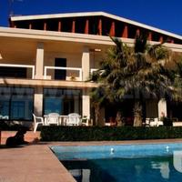 Вилла на первой линии моря/озера в Испании, Валенсия, Аликанте, 300 кв.м.