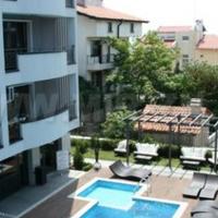 Flat at the second line of the sea / lake in Bulgaria, Burgas Province, 61 sq.m.