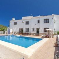 Villa in Spain, Comunitat Valenciana, Alicante, 500 sq.m.