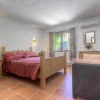 Villa in Spain, Comunitat Valenciana, Alicante, 500 sq.m.