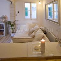 Flat in the city center, at the first line of the sea / lake in Spain, Balearic Islands, Palma, 75 sq.m.