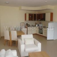 Flat at the first line of the sea / lake in Bulgaria, Burgas Province, Elenite, 80 sq.m.
