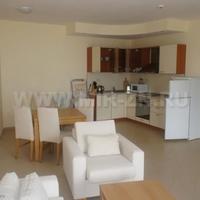 Flat at the first line of the sea / lake in Bulgaria, Burgas Province, Elenite, 80 sq.m.