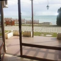Flat at the first line of the sea / lake in Bulgaria, Burgas Province, Elenite, 80 sq.m.