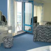 Hotel at the first line of the sea / lake in Bulgaria, Burgas Province, Elenite, 1400 sq.m.