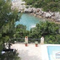 Вилла на первой линии моря/озера в Черногории, 300 кв.м.