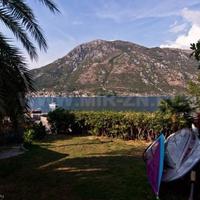 Вилла на первой линии моря/озера в Черногории, 104 кв.м.