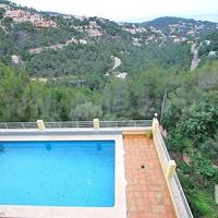 Villa in Spain, Balearic Islands, Palma, 250 sq.m.