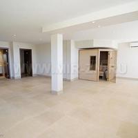 Villa in Spain, Balearic Islands, Palma, 646 sq.m.