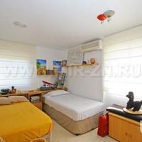 Villa in Spain, Balearic Islands, Palma, 300 sq.m.