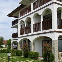 Апартаменты на первой линии моря/озера в Болгарии, Бургасская область, Елените, 48 кв.м.