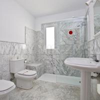 Вилла на первой линии моря/озера в Испании, Балеарские Острова, Пальма, 375 кв.м.