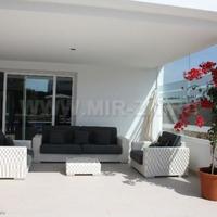 Villa at the second line of the sea / lake in Spain, Balearic Islands, Palma, 570 sq.m.
