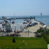 Квартира на первой линии моря/озера в Болгарии, Бургасская область, Елените, 55 кв.м.