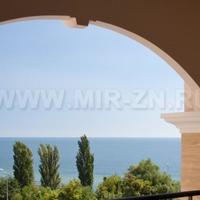 Flat at the first line of the sea / lake in Bulgaria, Varna region, Elenite, 71 sq.m.