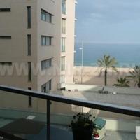 Квартира на первой линии моря/озера в Испании, Каталония, Барселона, 75 кв.м.