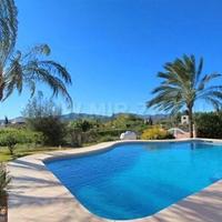 Villa in Spain, Comunitat Valenciana, Alicante, 270 sq.m.