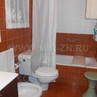 Квартира на первой линии моря/озера в Испании, Каталония, Багур, 90 кв.м.