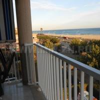 Квартира на первой линии моря/озера в Испании, Каталония, Багур, 115 кв.м.