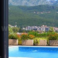 Flat at the first line of the sea / lake in Montenegro, 38 sq.m.