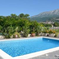 Flat at the first line of the sea / lake in Montenegro, 38 sq.m.