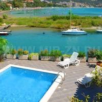 Flat at the first line of the sea / lake in Montenegro, 38 sq.m.