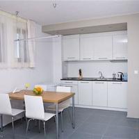 Апартаменты на первой линии моря/озера, в пригороде в Болгарии, Бургасская область, Елените, 85 кв.м.