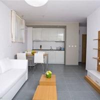 Апартаменты на первой линии моря/озера, в пригороде в Болгарии, Бургасская область, Елените, 85 кв.м.