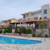 Flat in the suburbs in Republic of Cyprus, Eparchia Pafou, Paphos, 120 sq.m.