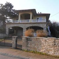 Villa in the suburbs in Hungary, Budapest, 282 sq.m.