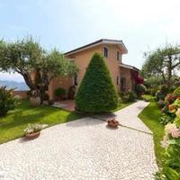 Villa in Italy, Ventimiglia, 340 sq.m.