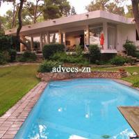 Villa in Spain, Catalunya, Barcelona, 260 sq.m.