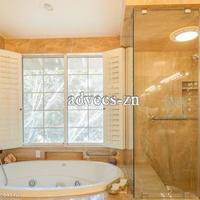 House in the USA, Maryland, California, 300 sq.m.