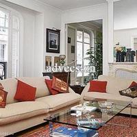 Flat in France, Ile-de-France, Paris, 148 sq.m.