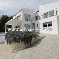 Villa in Spain, Comunitat Valenciana, Alicante, 346 sq.m.